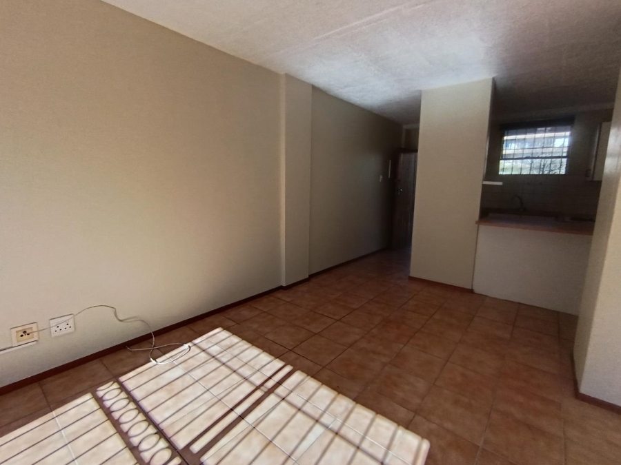 2 Bedroom Property for Sale in Queenswood Gauteng