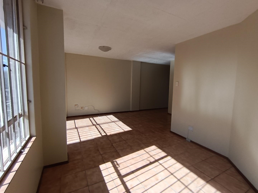 2 Bedroom Property for Sale in Queenswood Gauteng