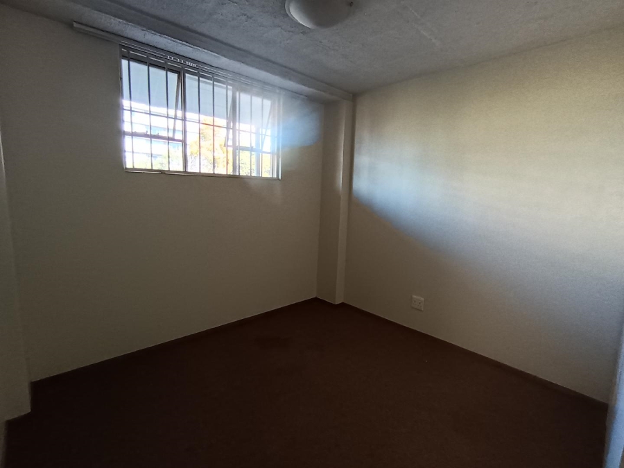 2 Bedroom Property for Sale in Queenswood Gauteng