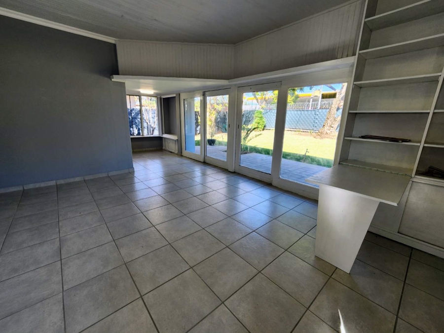 3 Bedroom Property for Sale in Villieria Gauteng