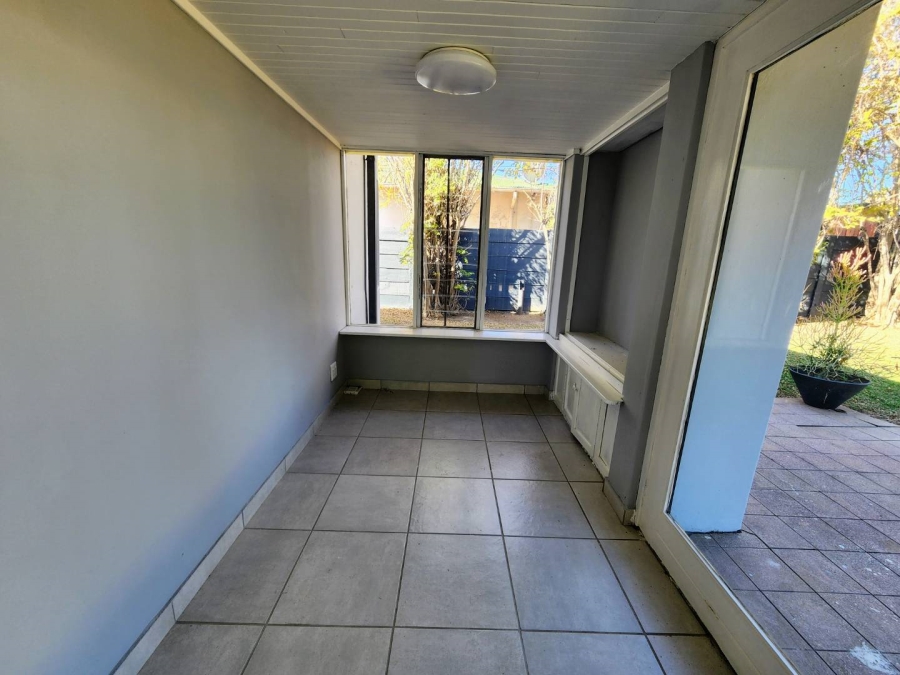 3 Bedroom Property for Sale in Villieria Gauteng