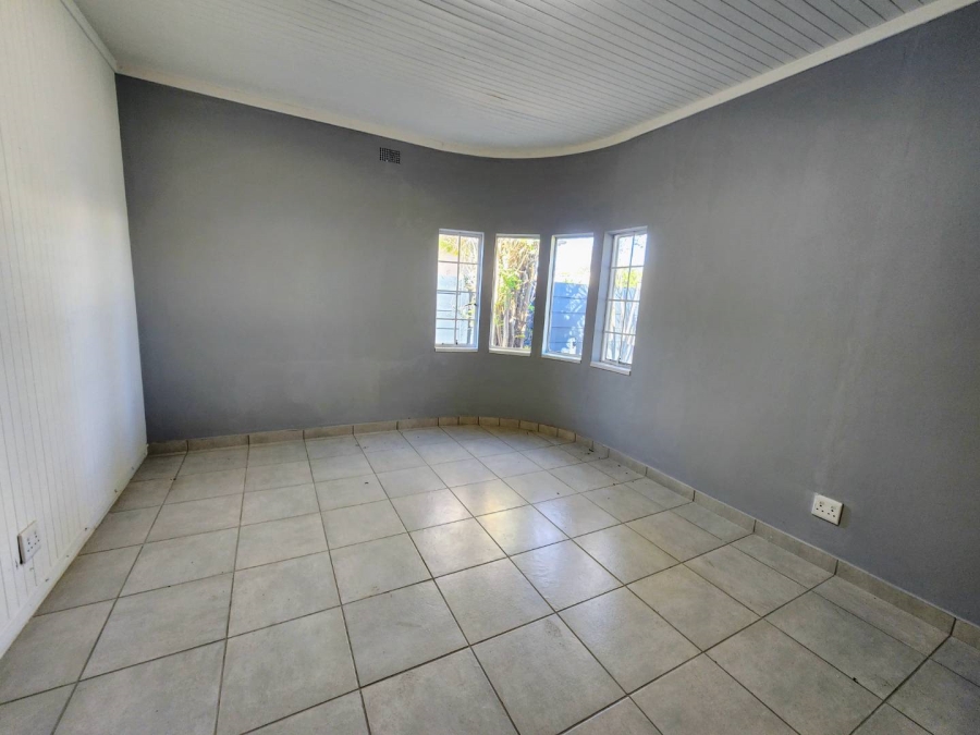 3 Bedroom Property for Sale in Villieria Gauteng