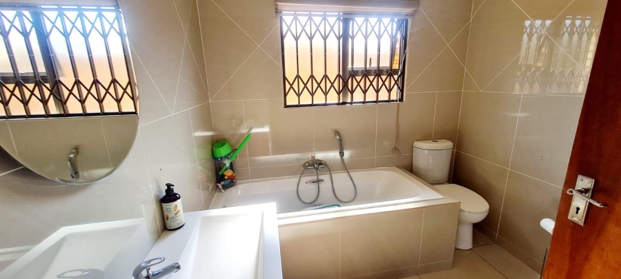 3 Bedroom Property for Sale in New Redruth Gauteng