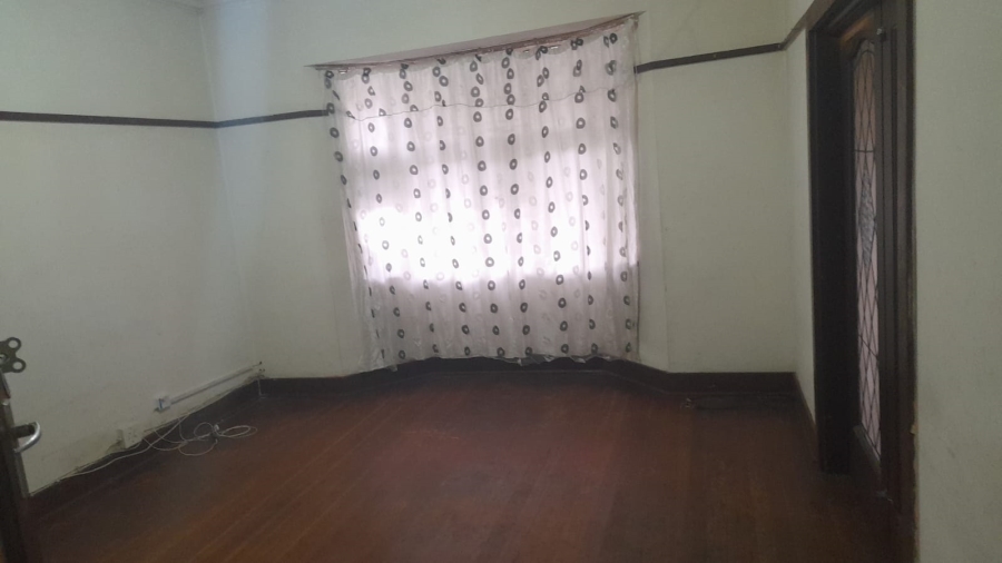 5 Bedroom Property for Sale in Townsview Gauteng