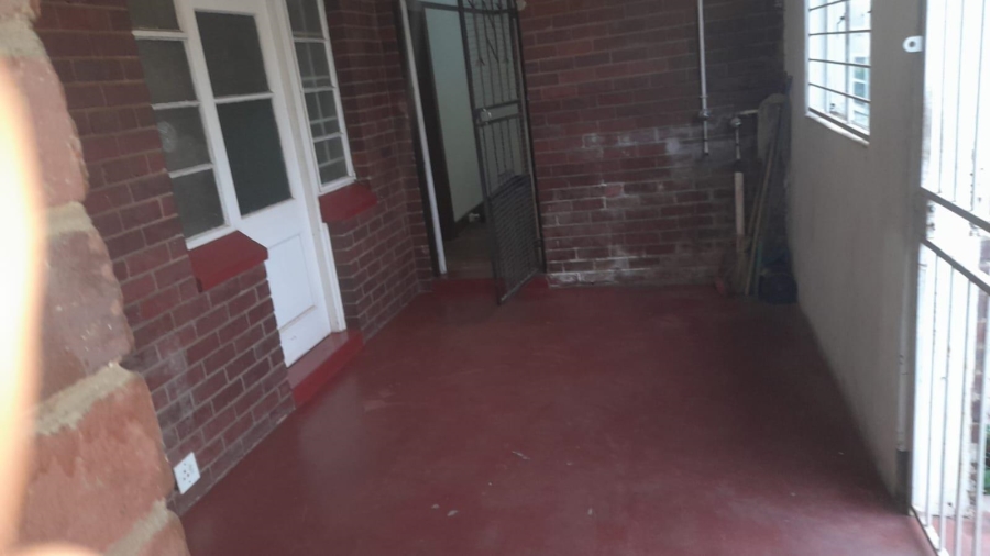 5 Bedroom Property for Sale in Townsview Gauteng