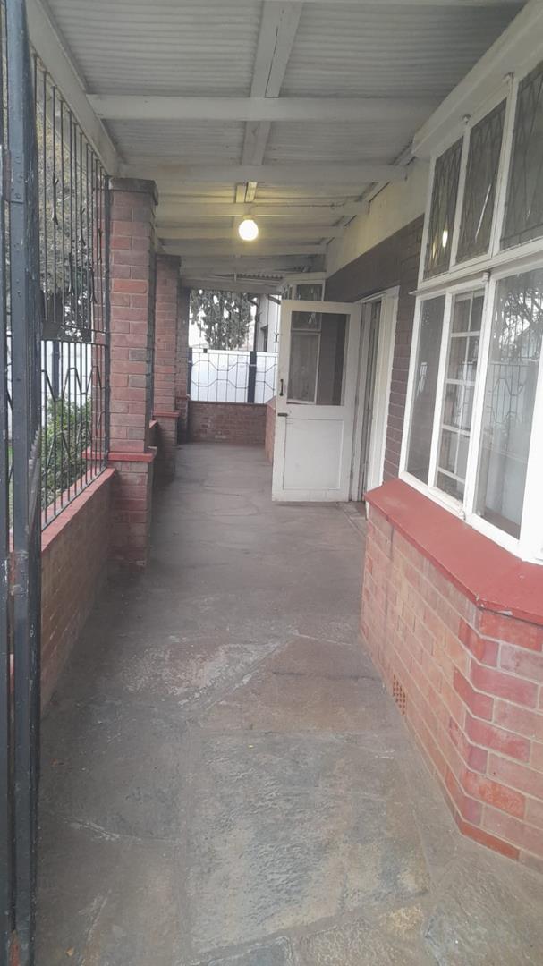 5 Bedroom Property for Sale in Townsview Gauteng