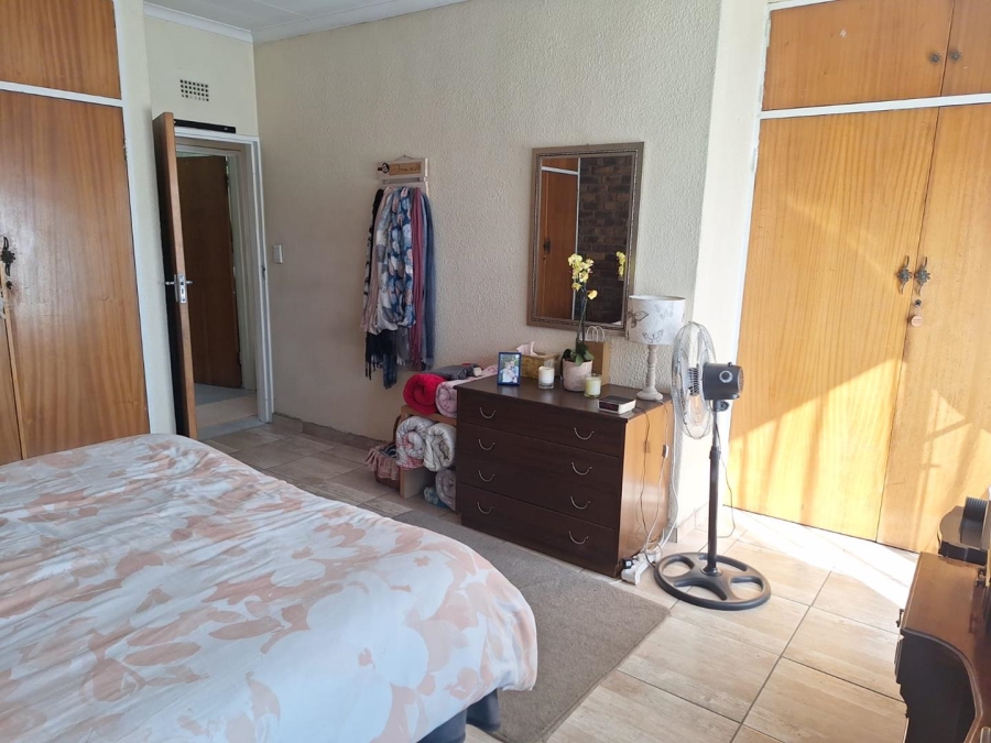 2 Bedroom Property for Sale in New Redruth Gauteng