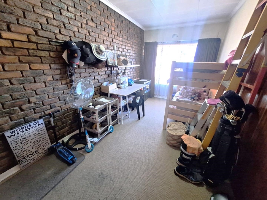 2 Bedroom Property for Sale in New Redruth Gauteng