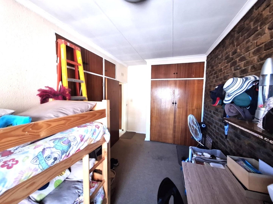 2 Bedroom Property for Sale in New Redruth Gauteng