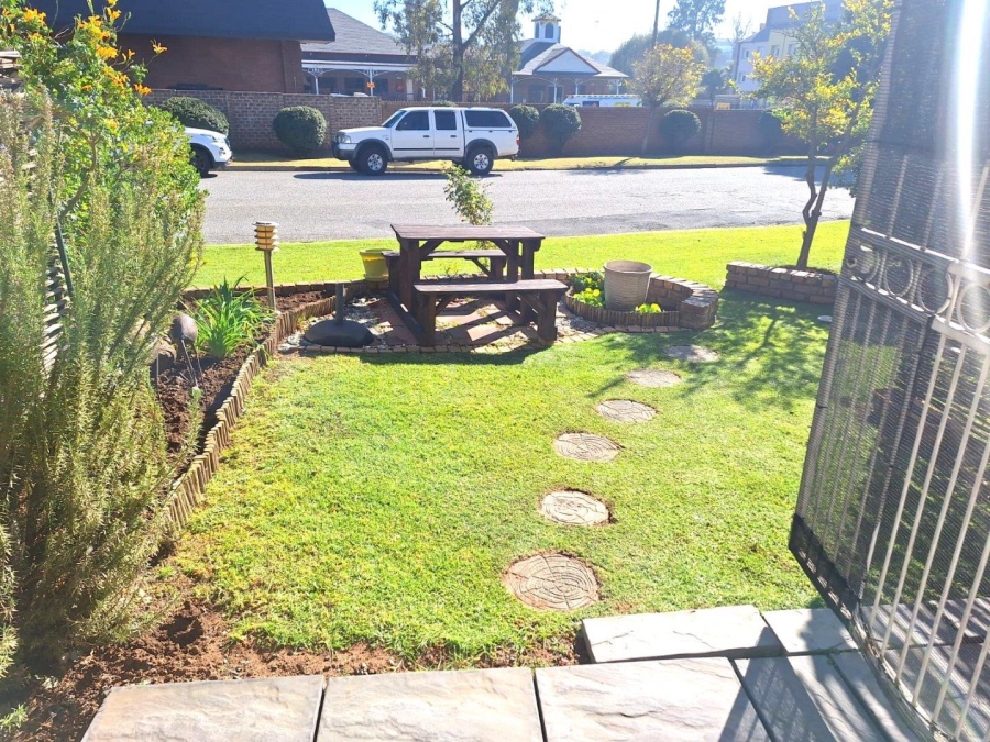 2 Bedroom Property for Sale in New Redruth Gauteng