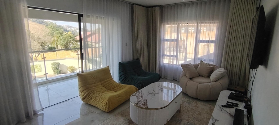 7 Bedroom Property for Sale in Glenanda Gauteng