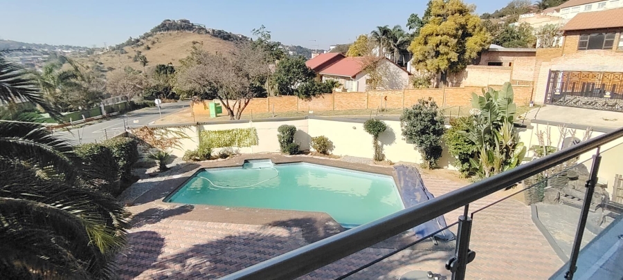 7 Bedroom Property for Sale in Glenanda Gauteng