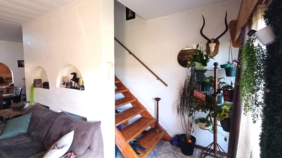 2 Bedroom Property for Sale in New Redruth Gauteng