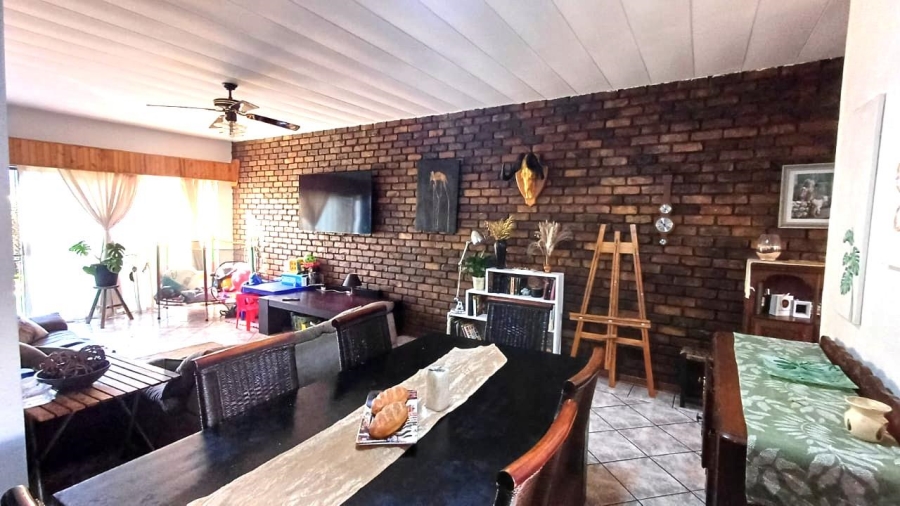 2 Bedroom Property for Sale in New Redruth Gauteng