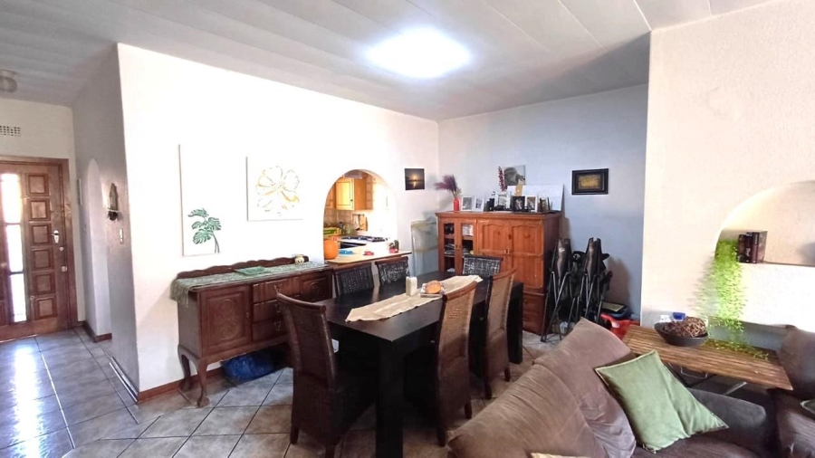 2 Bedroom Property for Sale in New Redruth Gauteng