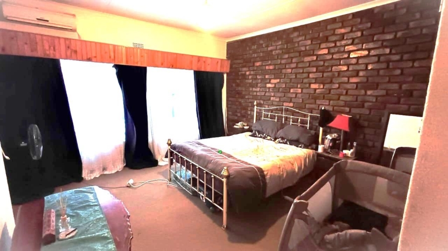 2 Bedroom Property for Sale in New Redruth Gauteng