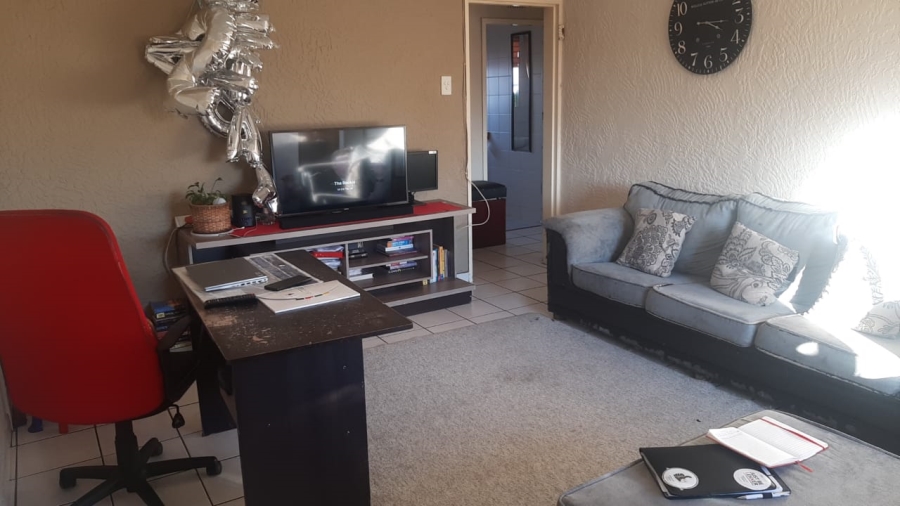 2 Bedroom Property for Sale in Townsview Gauteng