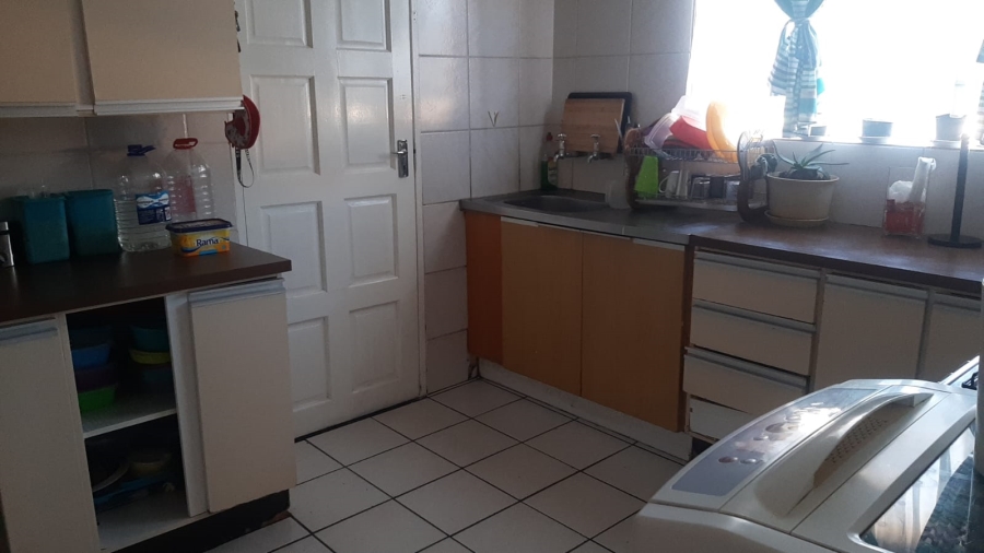 2 Bedroom Property for Sale in Townsview Gauteng