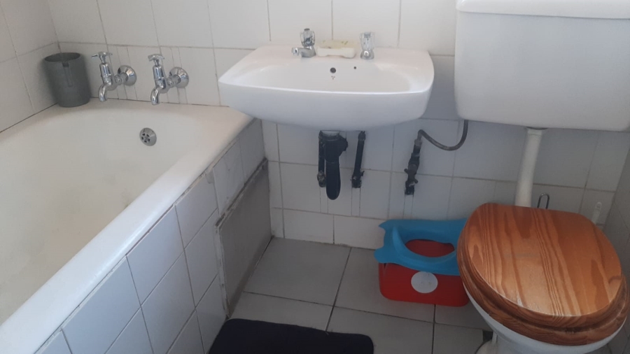 2 Bedroom Property for Sale in Townsview Gauteng