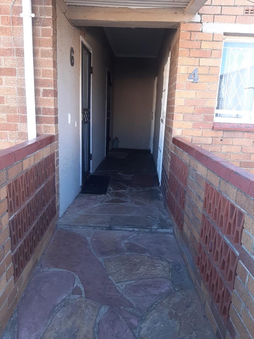 2 Bedroom Property for Sale in Townsview Gauteng
