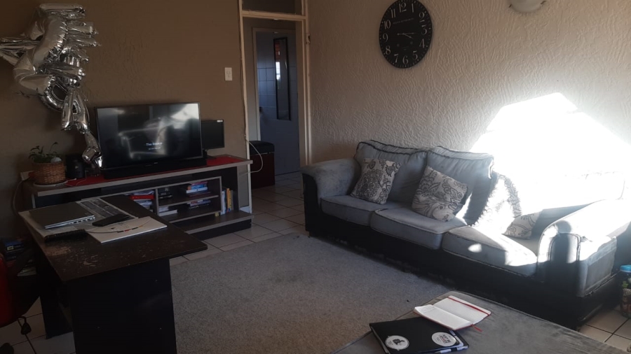 2 Bedroom Property for Sale in Townsview Gauteng