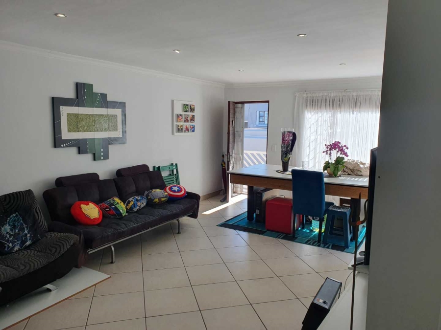 2 Bedroom Property for Sale in Bassonia Gauteng