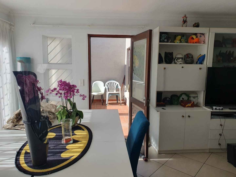 2 Bedroom Property for Sale in Bassonia Gauteng