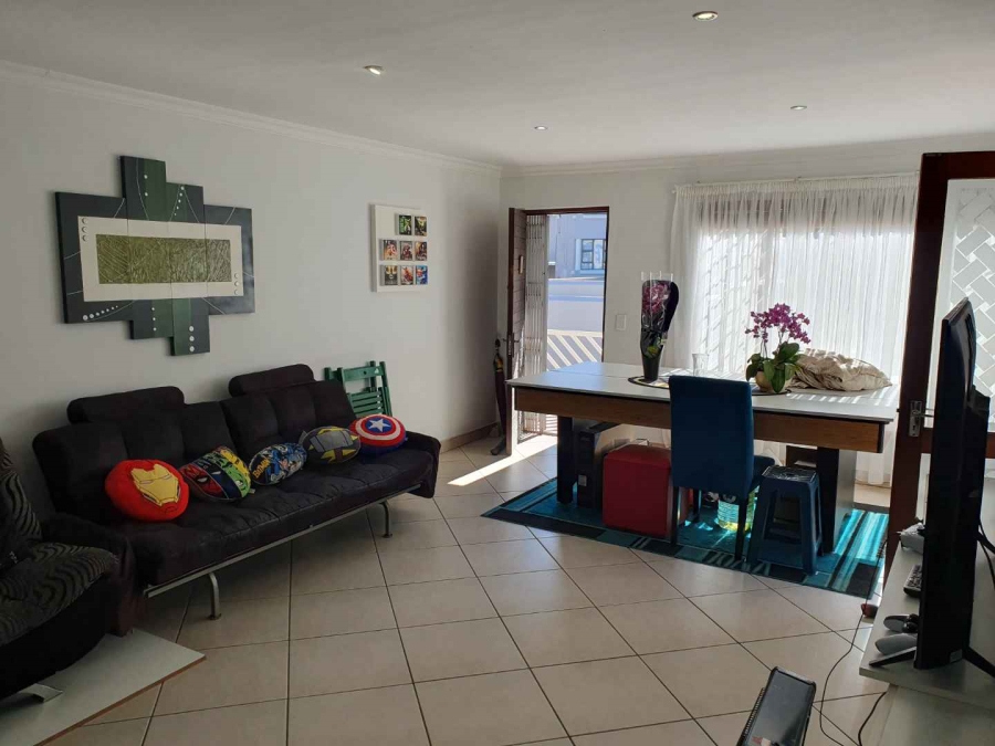 2 Bedroom Property for Sale in Bassonia Gauteng