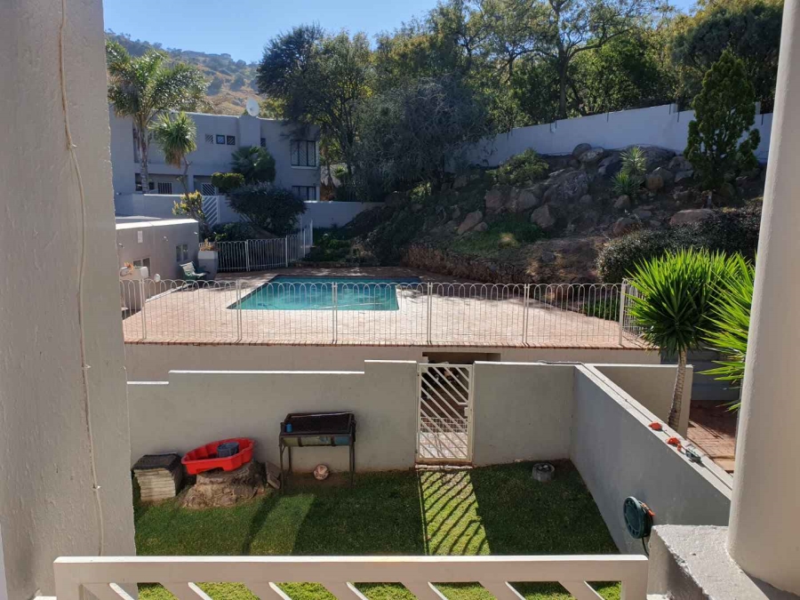 2 Bedroom Property for Sale in Bassonia Gauteng