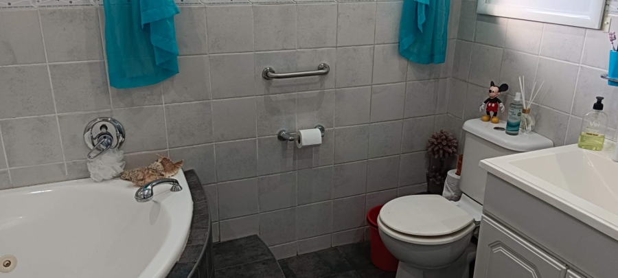 3 Bedroom Property for Sale in Comet Gauteng