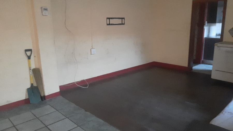 5 Bedroom Property for Sale in Glenesk Gauteng