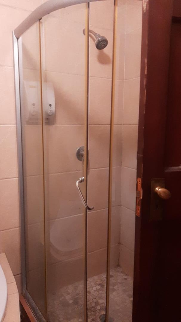 5 Bedroom Property for Sale in Glenesk Gauteng