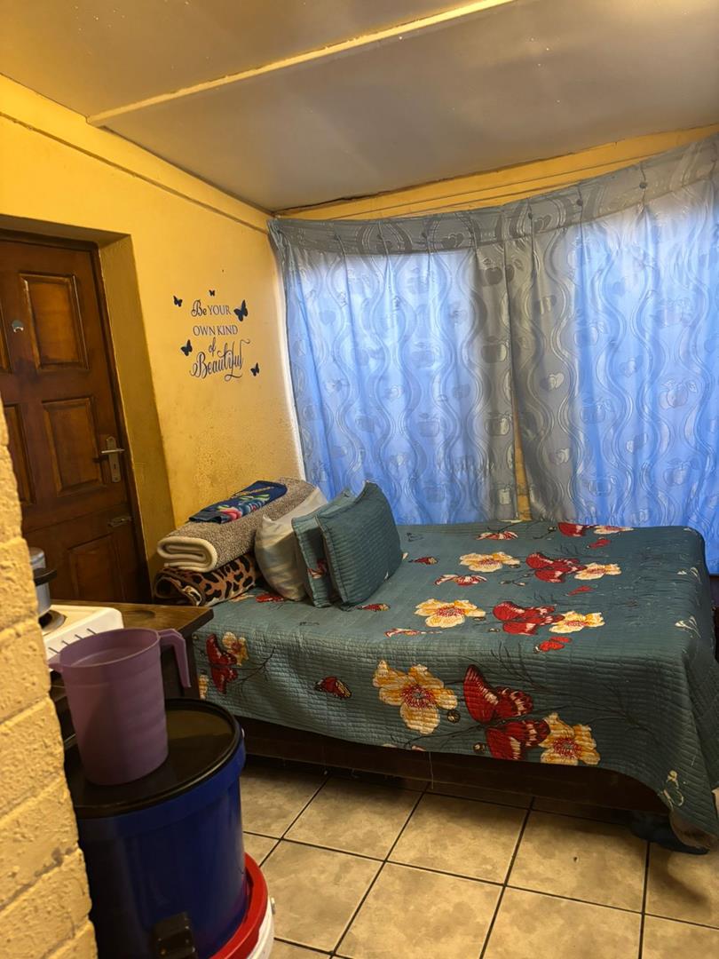 5 Bedroom Property for Sale in Glenesk Gauteng