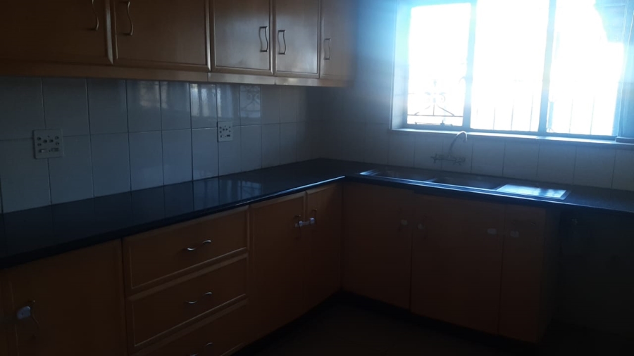 4 Bedroom Property for Sale in Linmeyer Gauteng