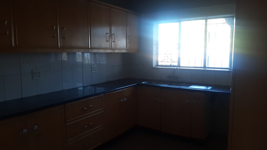 4 Bedroom Property for Sale in Linmeyer Gauteng