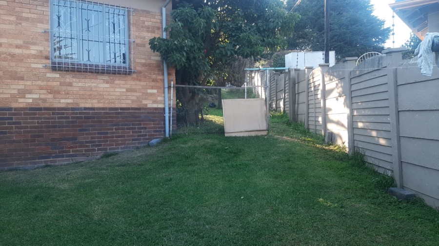 4 Bedroom Property for Sale in Linmeyer Gauteng