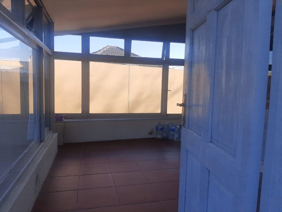 4 Bedroom Property for Sale in Linmeyer Gauteng