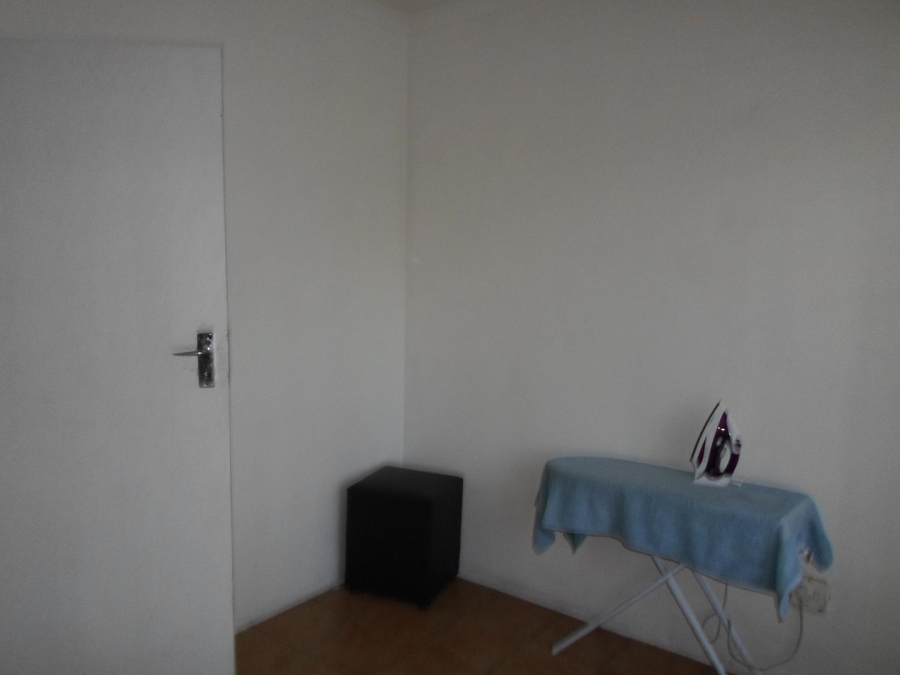 To Let 4 Bedroom Property for Rent in Mulbarton Gauteng