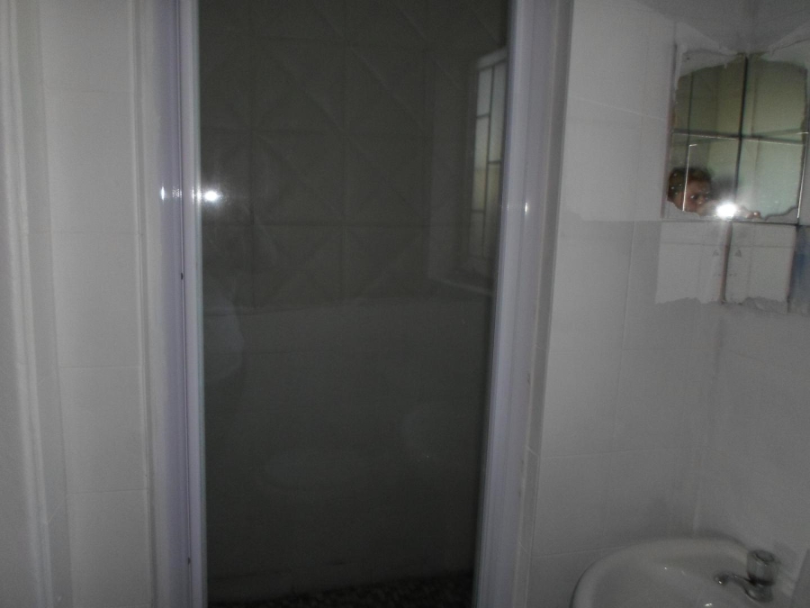 To Let 4 Bedroom Property for Rent in Mulbarton Gauteng