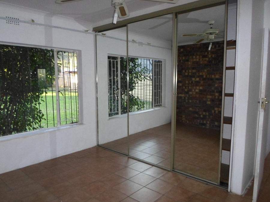 To Let 4 Bedroom Property for Rent in Mulbarton Gauteng