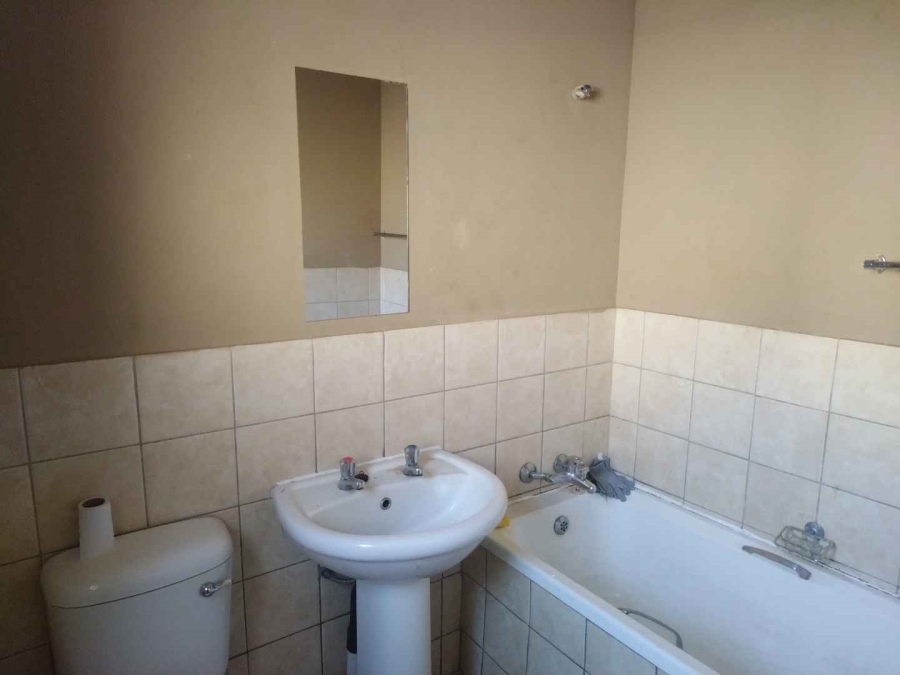 To Let 2 Bedroom Property for Rent in The Orchards Gauteng