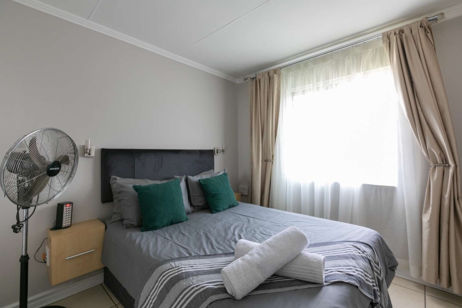 To Let 2 Bedroom Property for Rent in Sandown Gauteng