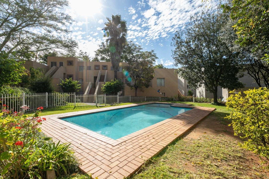 To Let 1 Bedroom Property for Rent in Sandown Gauteng