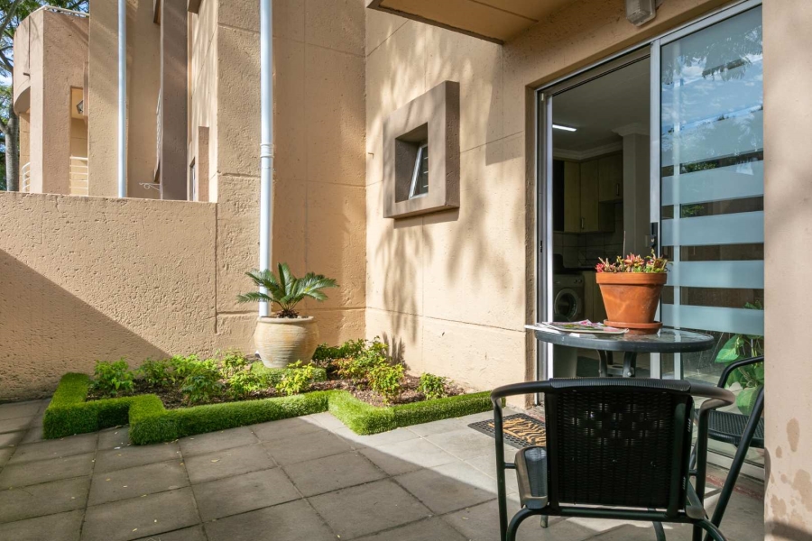 To Let 1 Bedroom Property for Rent in Sandown Gauteng