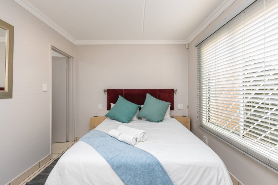 To Let 1 Bedroom Property for Rent in Sandown Gauteng