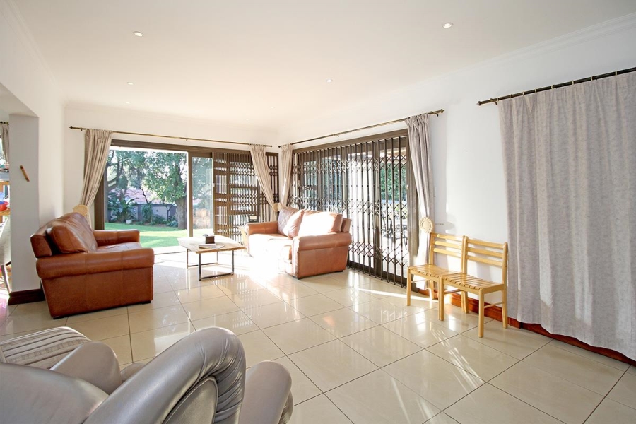 7 Bedroom Property for Sale in Glenhazel Gauteng