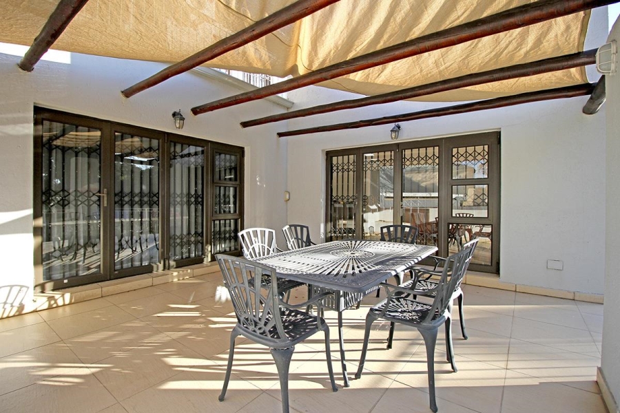 7 Bedroom Property for Sale in Glenhazel Gauteng