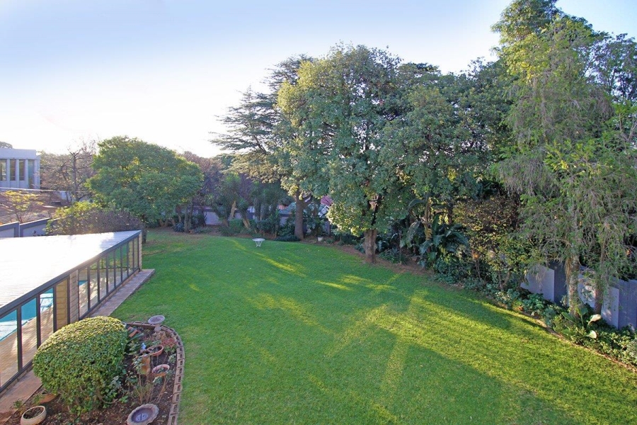 7 Bedroom Property for Sale in Glenhazel Gauteng