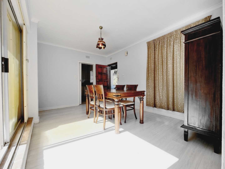 To Let 1 Bedroom Property for Rent in Sandown Gauteng