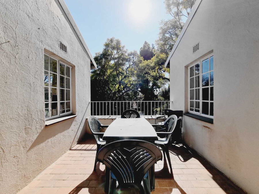 To Let 1 Bedroom Property for Rent in Sandown Gauteng